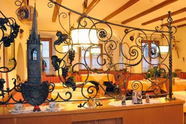 Hotel Roter Adler Kaltern