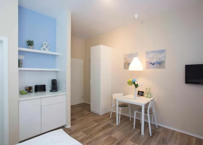 GuestHouse Köhn51, zentral gelegene, stilvoll eingerichtete Zimmer mit eigener Teeküche Nürnberg