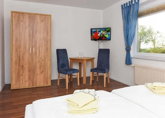 Hotel-Pension Janssen - Gästehaus Huus an't Deep Neuharlingersiel