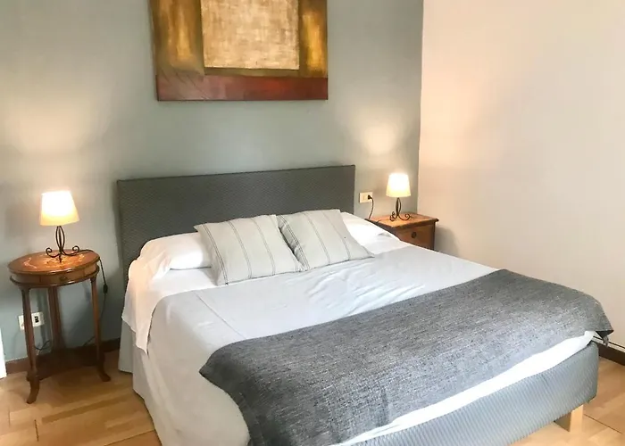 Venice And Venice Apartments - Private Rooms In Shared Apartment