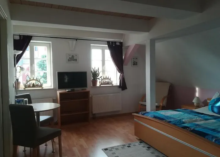 Pension&Ferienwohnung Zum Schmuckgiebel Tangermünde
