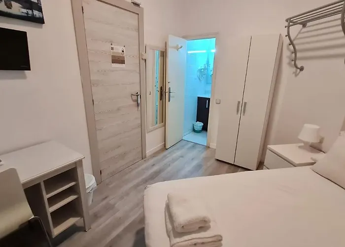 Hostal Eixample Barcelona