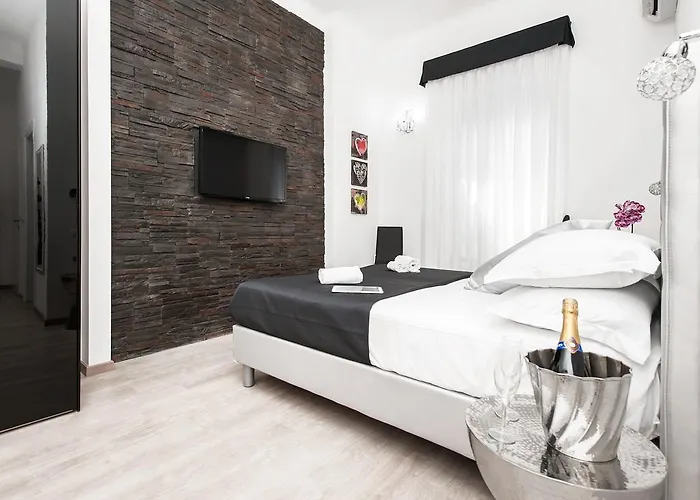 Black Rooms Colosseo Rom