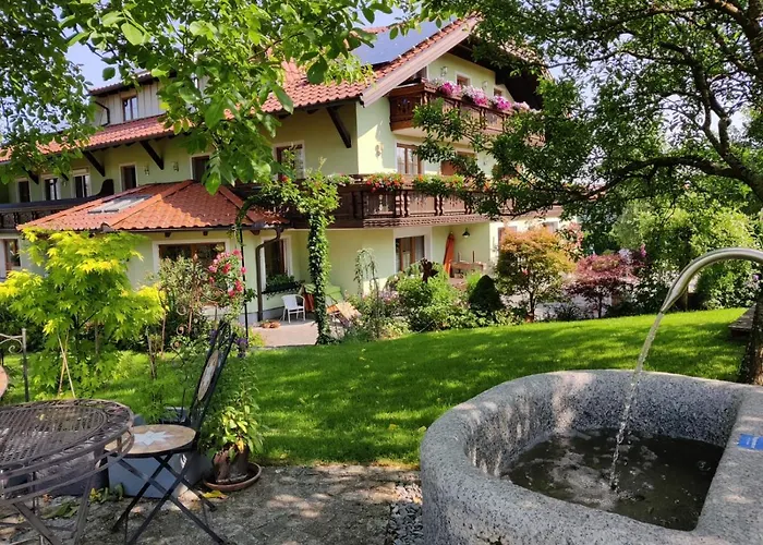 Pension Holzapfel Sankt Georgen im Attergau