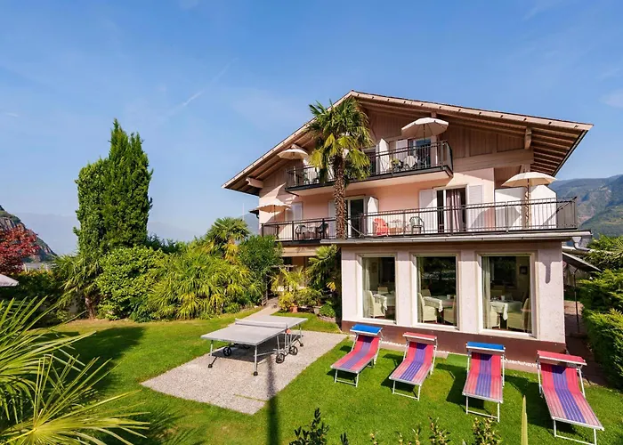 Hotel Appartement Lahngut Nals