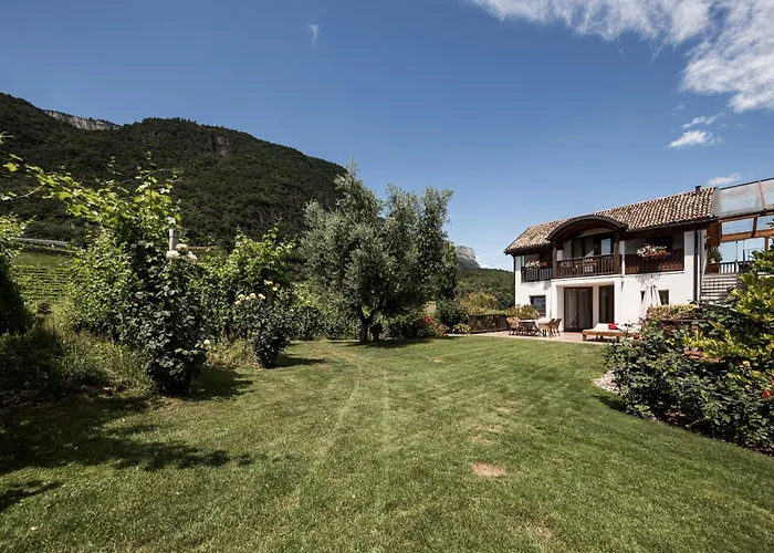 Weingut Weidlhof - Suite & Breakfast - Vacation For Wine Lovers Kaltern