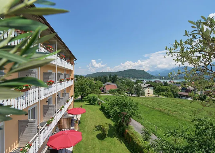 Hotel-Pension Melcher Drobollach am Faakersee