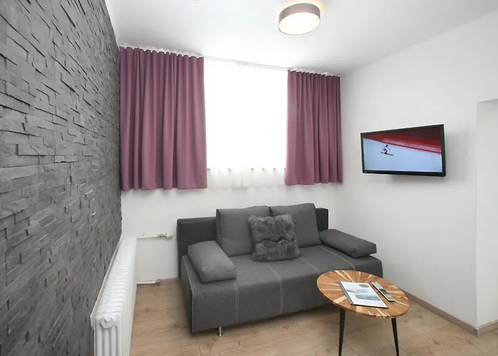 Edelweiss B&B, 24 - 7 contactless check-in Zell am See