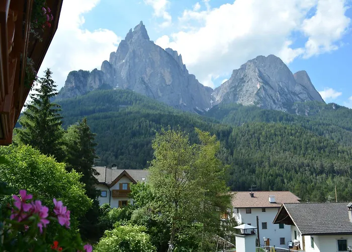Hotel Garni Alpin Seis am Schlern