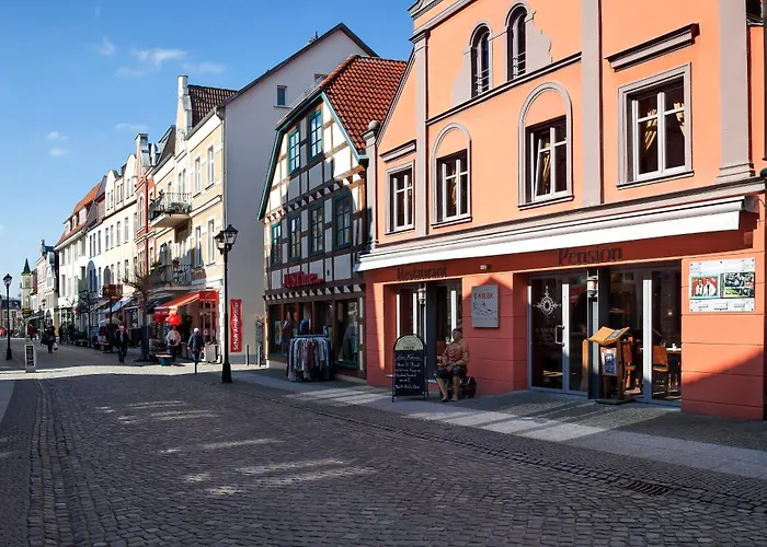 U-Nautic Restaurant & Pension Waren 