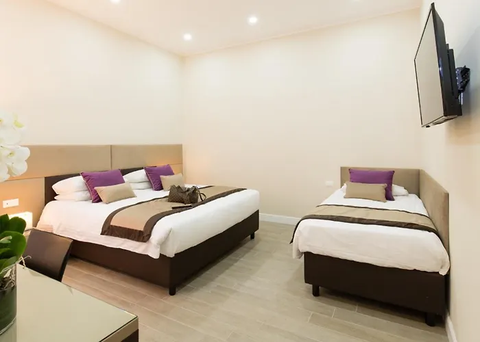 Bloom Apartment Rom