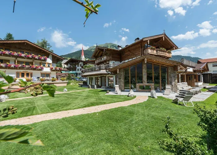 Oberlechtaler Hof Boutique Hotel Holzgau