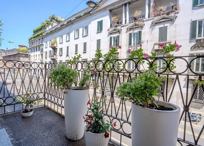 Hotel B And G San Babila- Luxury In The Heart Of Milano - Design District