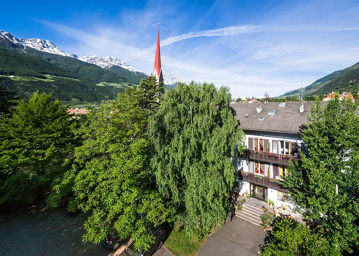 Hotel Pension Schweitzer Schlanders