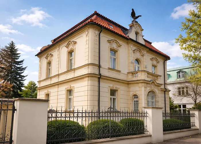 Residence Dykova - Former Pension Jana, Domov Mladeze Prag