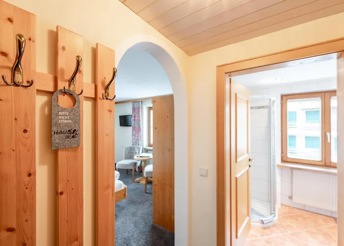 Hotel Haus Iris Lech am Arlberg