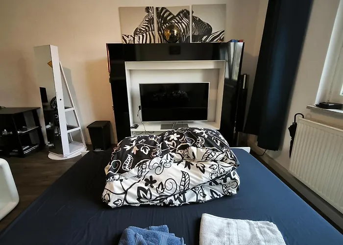 Hotel NearWöhrderSeaAndStation Nürnberg