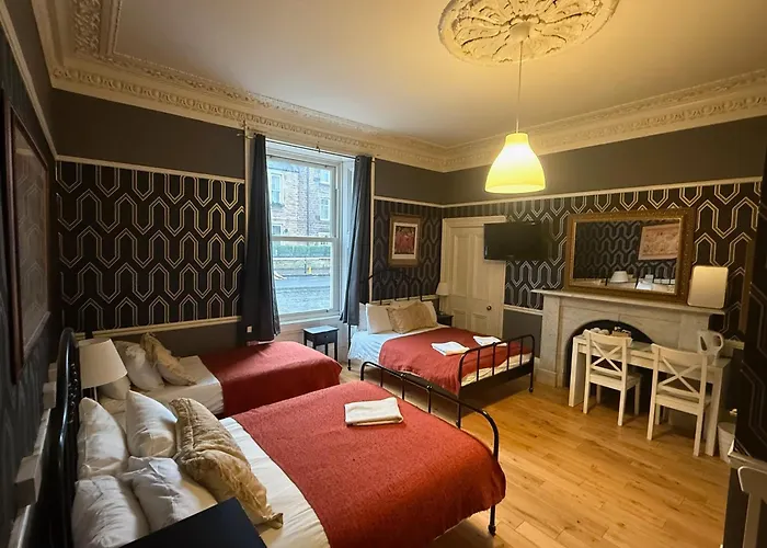 Balmore Guest House Edinburgh