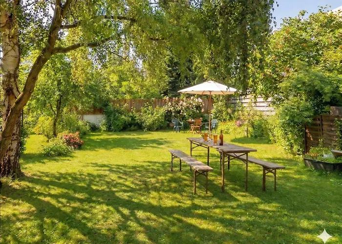 Rhein River Guesthouse - direkt am Rhein Leverkusen