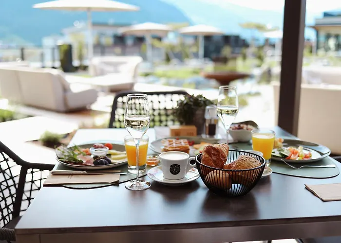 Sport- und Wellnesshotel Held 4 Sterne Superior Fügen