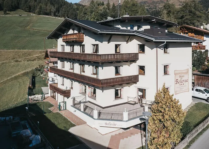 Aparthotel Haus Bellevue by VAYA Serfaus
