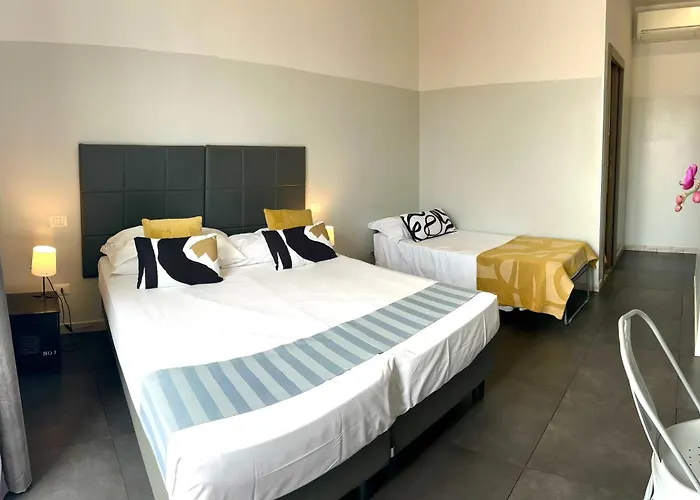 Floor 6 Boutique Rooms By Dot Suites Rom
