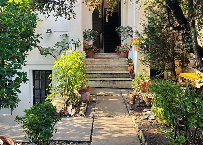 Central Victorian House London