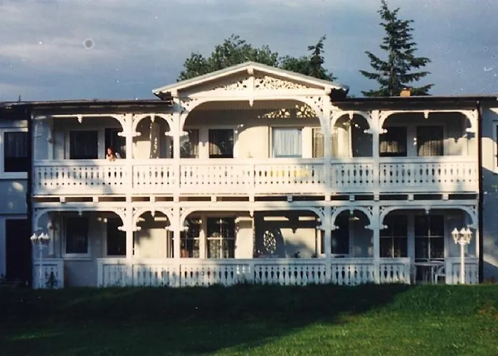 Pension Kastanienhof Goehren 