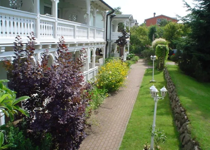 Pension Kastanienhof Goehren 