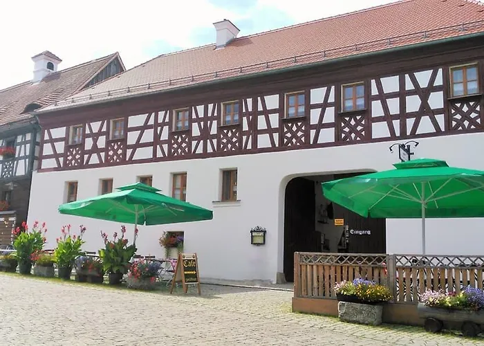 Hotel Zum Egerländer Fachwerkhof Neualbenreuth