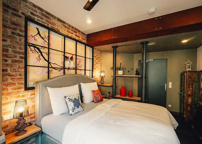 36 Pho Co Hotel & Suites Weimar 