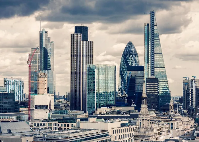 Tower Bridge Rainbow Suites London