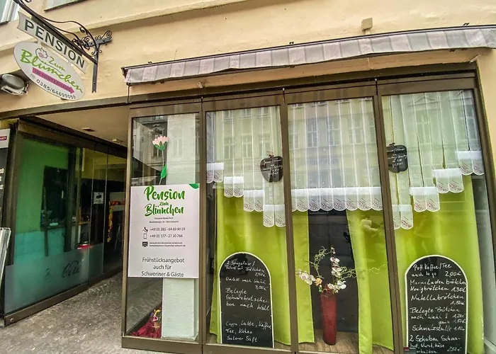 Pension Zum Blümchen Schwerin 